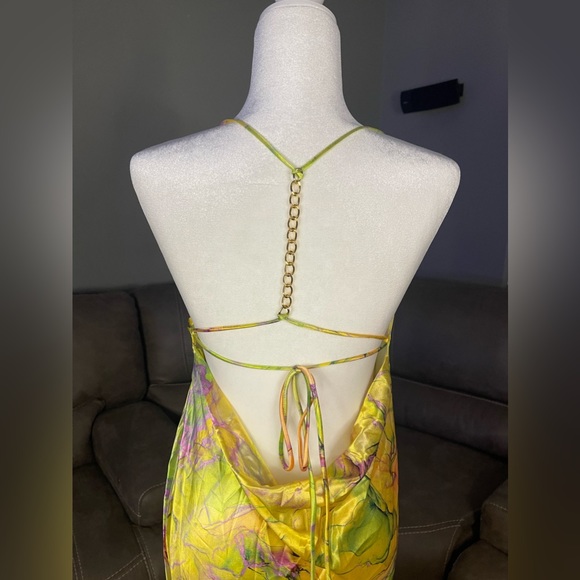 🔥NWT Vici Miami Nights Satin Cowl Neck Maxi Dress M
Sexy Summer Date Party Event - Picture 12 of 16